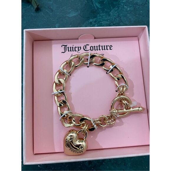 Juicy Couture Solid Puff Heart Charm Chain Bracelet Gold Color New in Box Gift - Picture 1 of 3